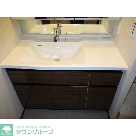 ローレルタワー名古屋栄の物件内観写真